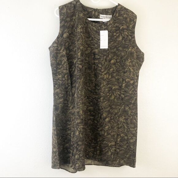 Trendy Woman Sleeveless round Neck printed dress. New with tags size 2X - Picture 1 of 6